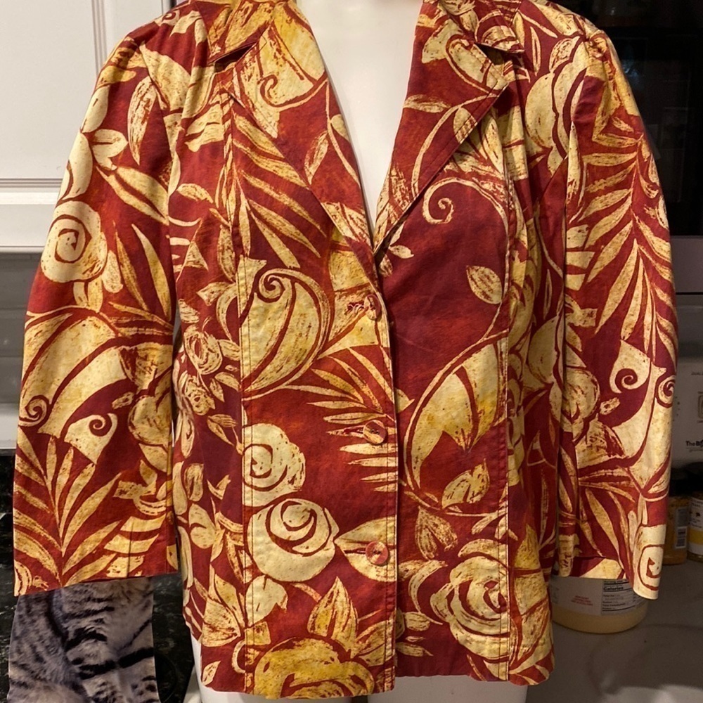 N womens Chico’s 3/4 sleeve stretch button front lightweight jacket size 2 EUC